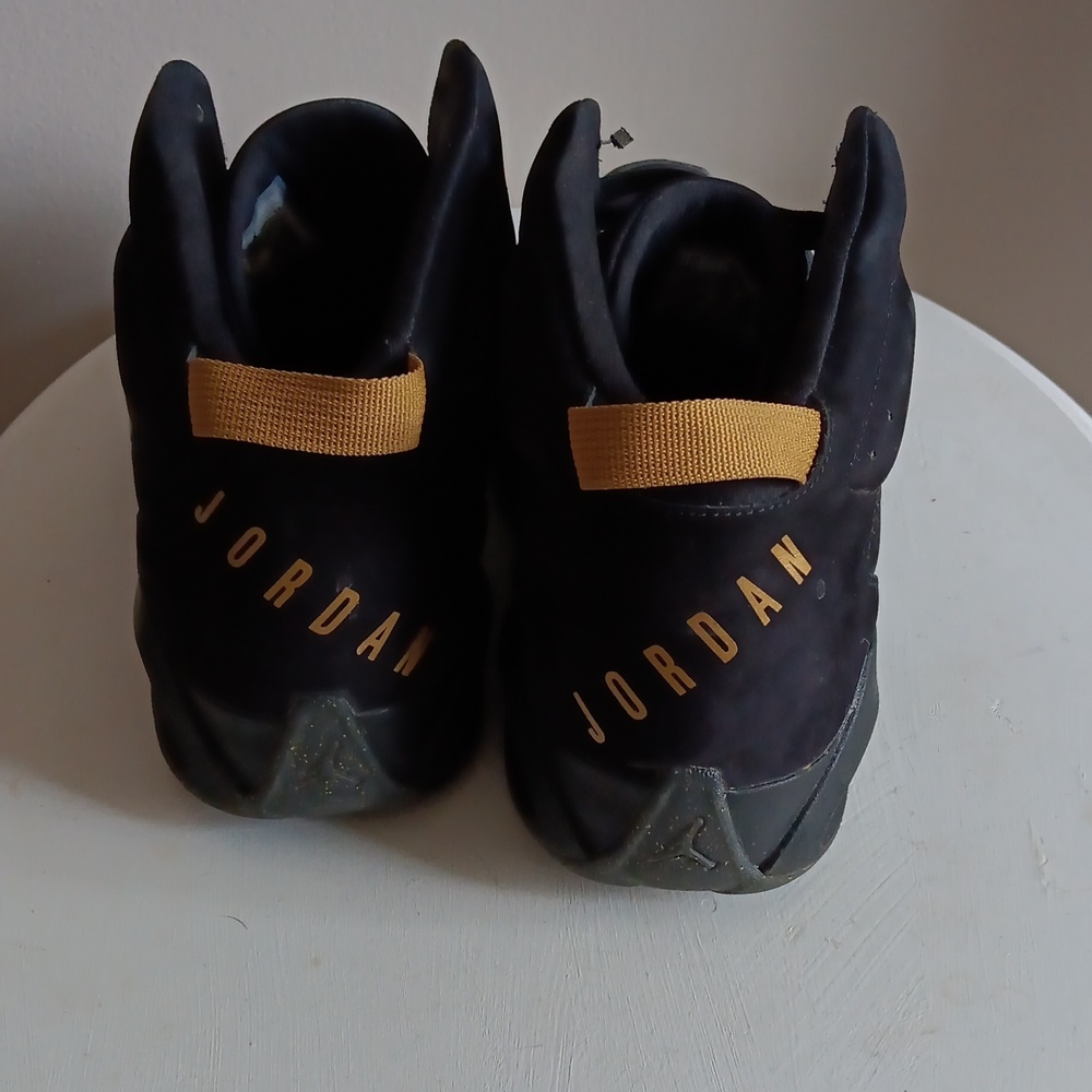 Nike Black and Gold Athletic Shoes - Picture 7 of 10